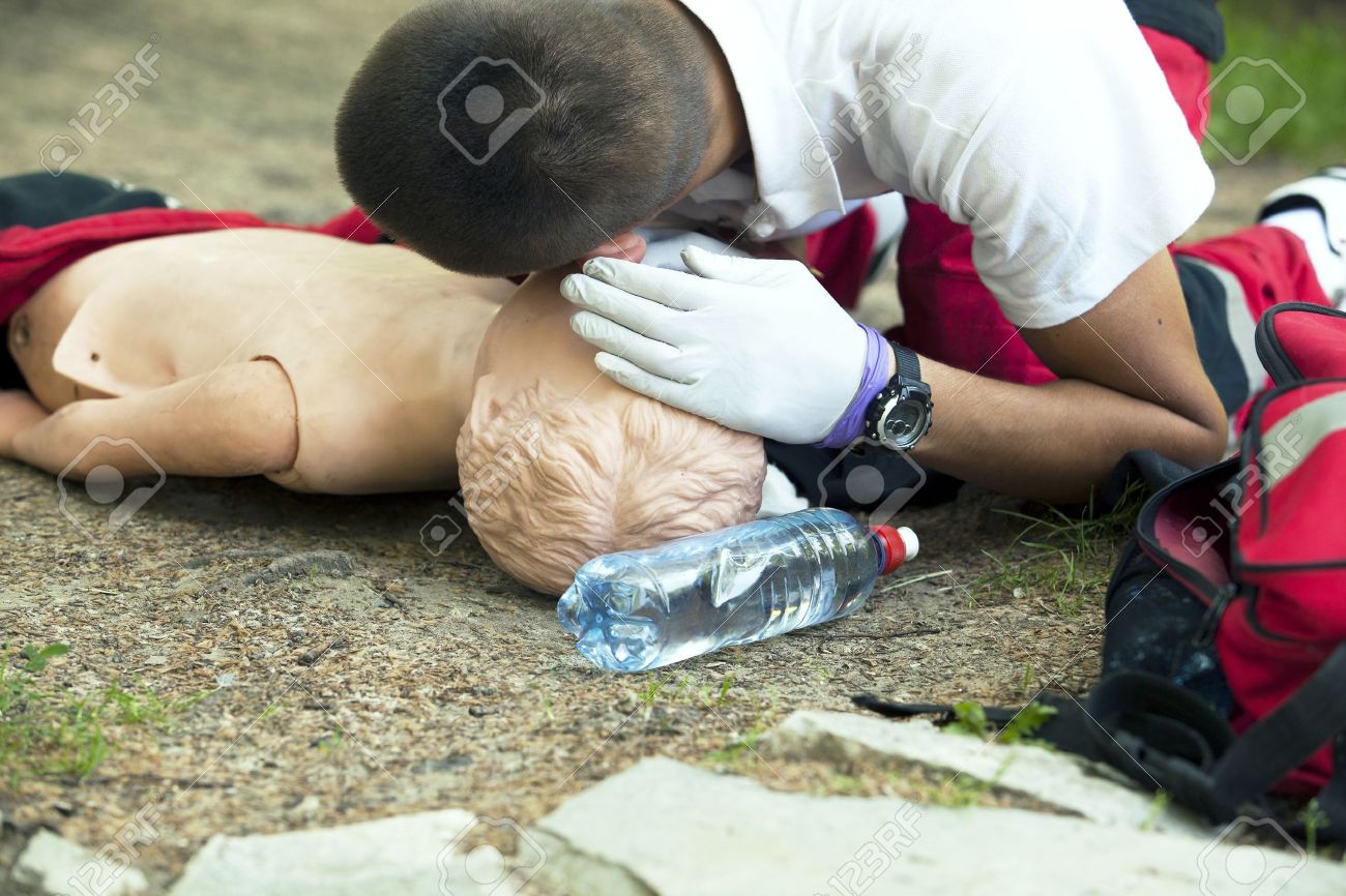 first aid training courses, first aid course, first aid training, cpr training, first aid certificate, first aid bournemouth, first aid poole, first aid dorset, first aid south east